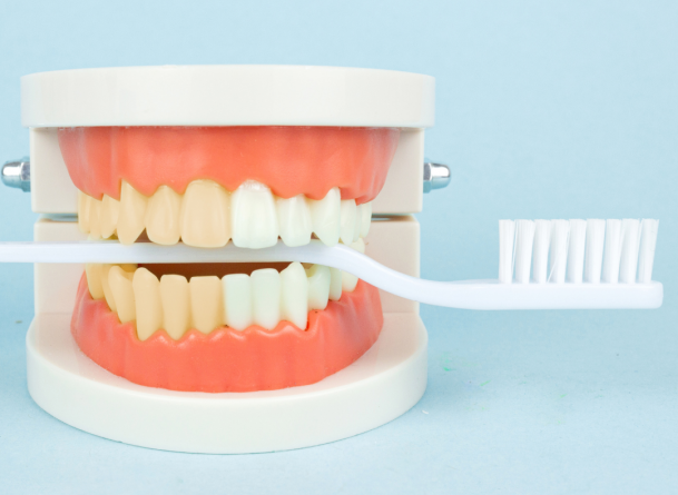 L'éclaircissement dentaire : Tout ce que vous devez savoir